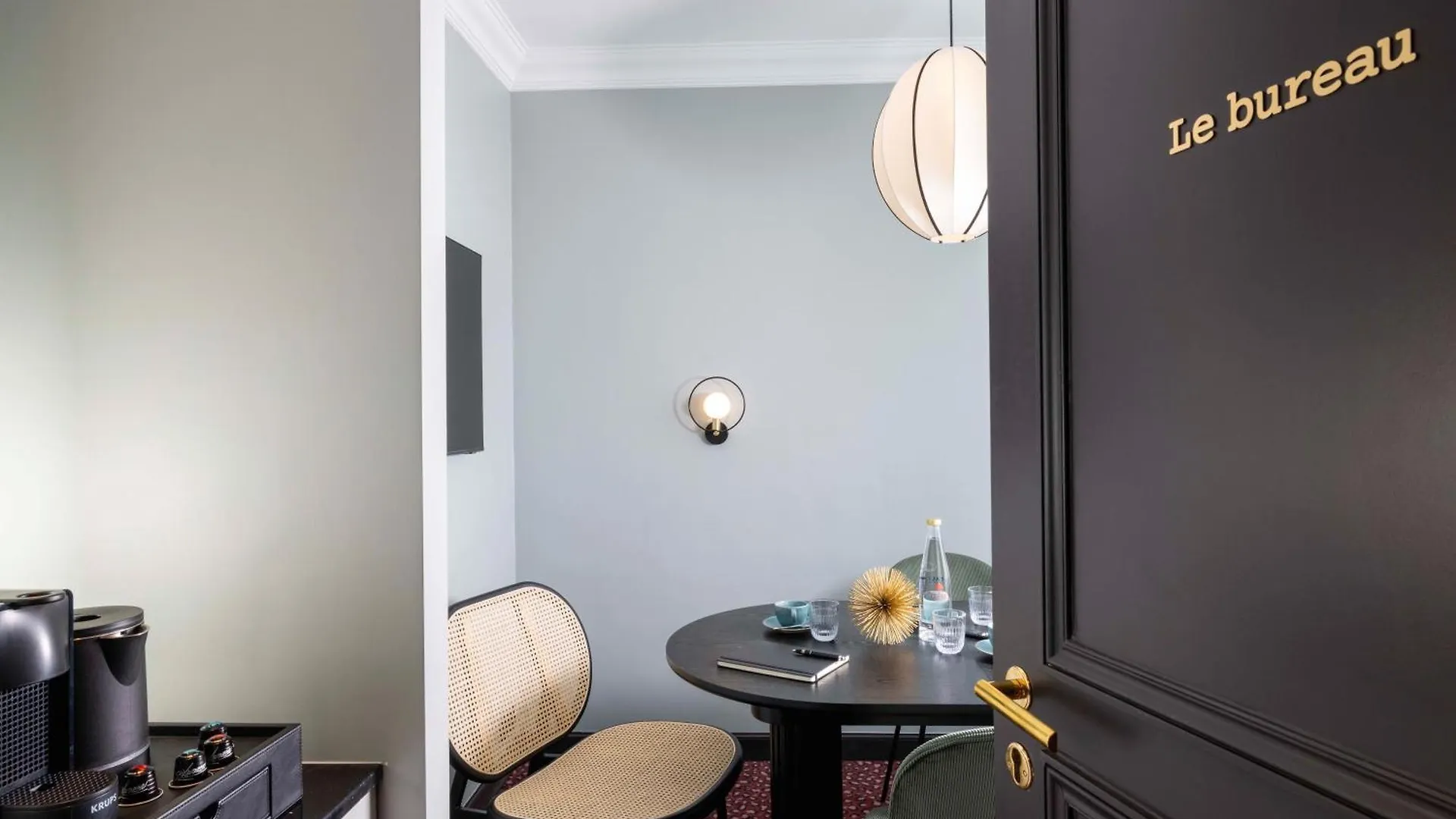 Le Clark Paris