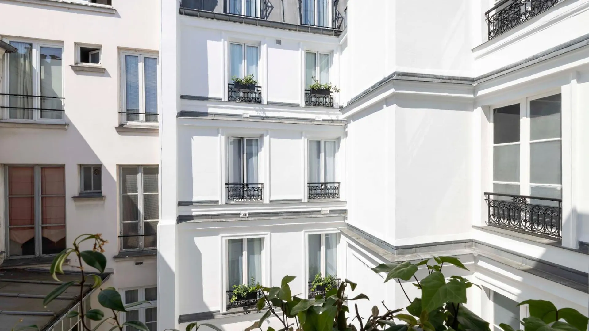 Le Clark 4* Paris