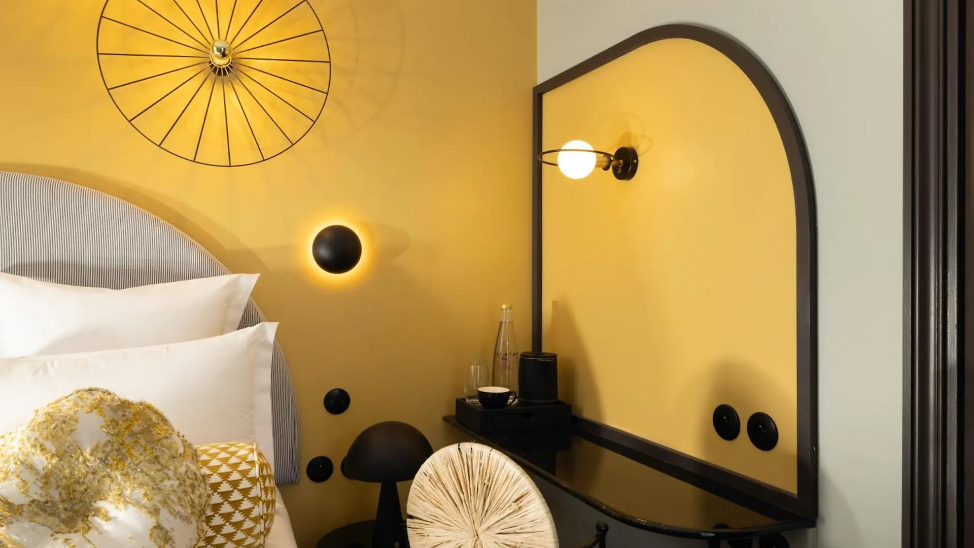 Le Clark Paris